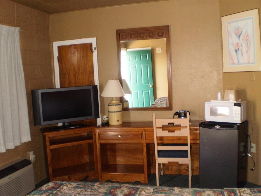 Classic Inn Motel Alamogordo Room photo