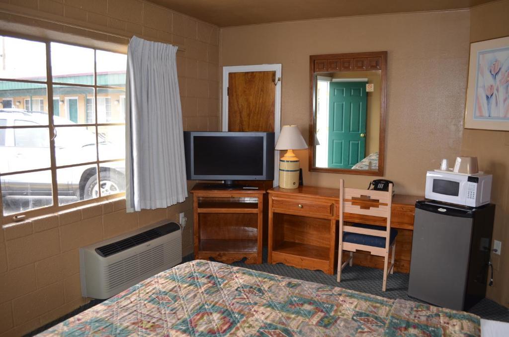 Classic Inn Motel Alamogordo Room photo